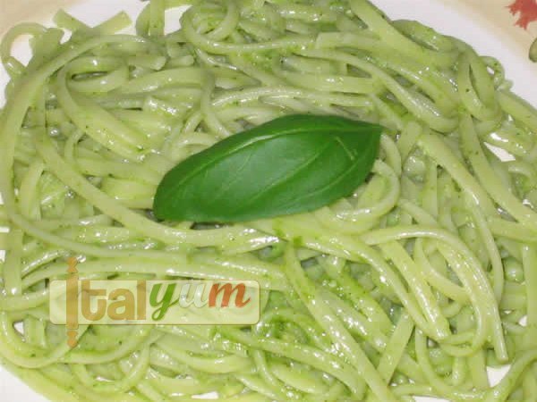 Linguine with pesto sauce (Linguine al pesto) | Pasta recipes