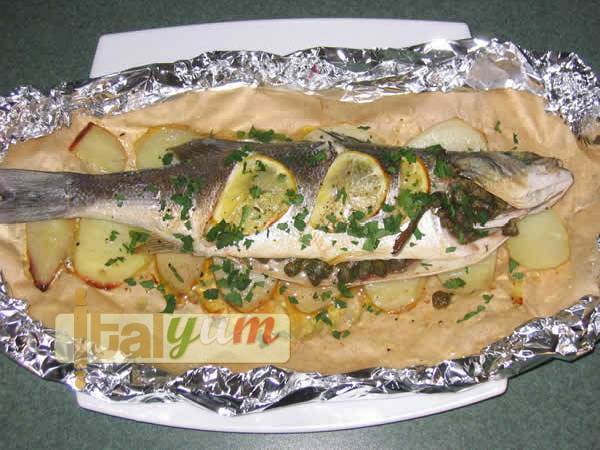 Sea bass wrapped in cooking foil (Spigola/Branzino al cartoccio) | Seafood recipes