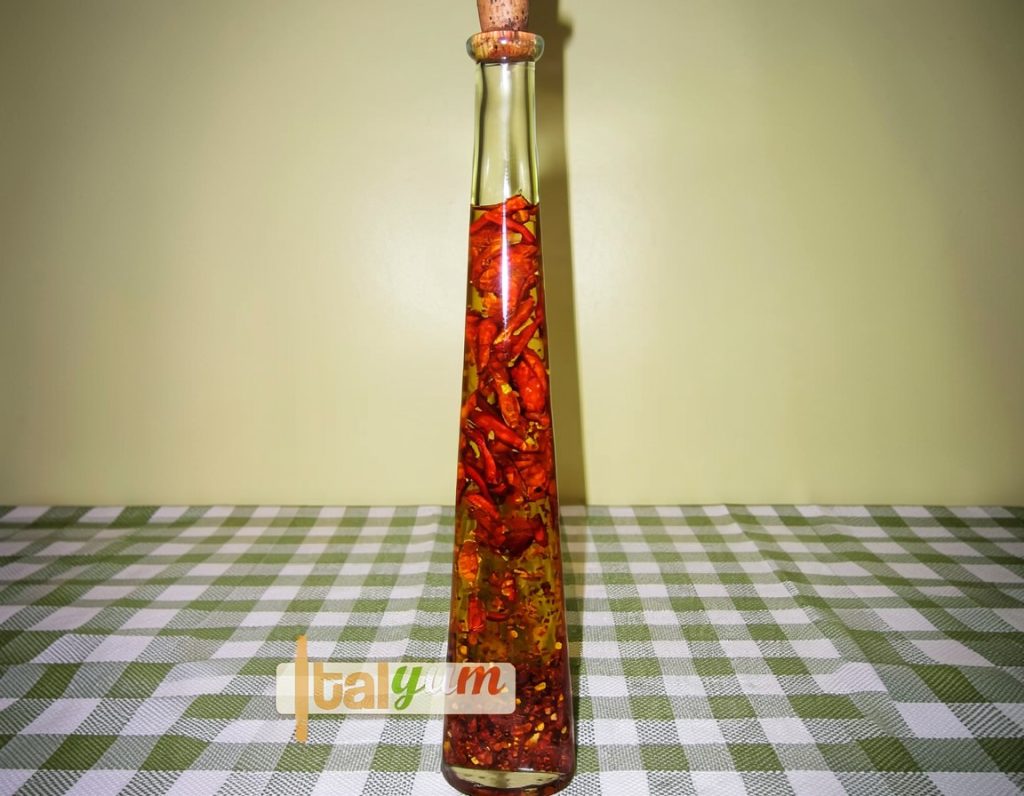 Óleo de pimenta picante (olio di peperoncino) | Receitas especiais